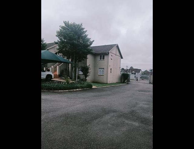 1 BEDROOM APARTMENT FOR SALE IN HILLCREST